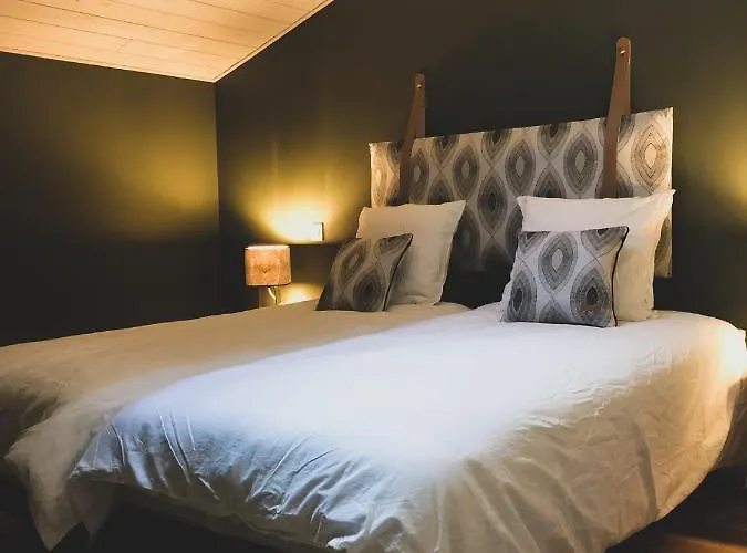 Le Bois Aux Feuilles Blanches 度假居