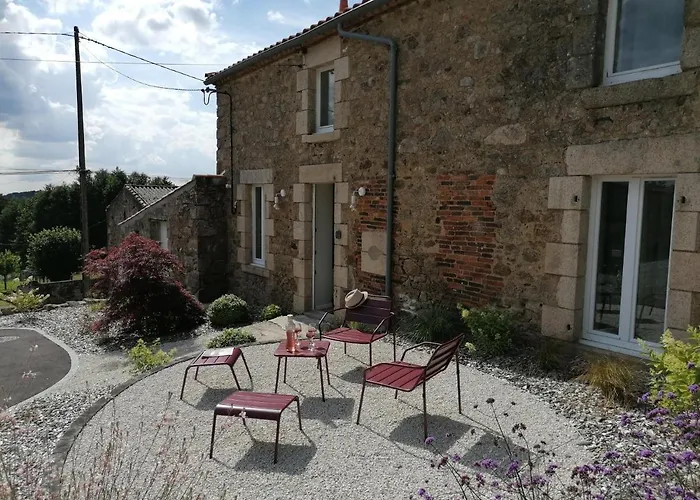 Le Bois Aux Feuilles Blanches 度假居 Saint-Michel-Mont-Mercure